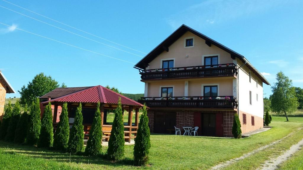Jelena Hotel Korenica Exterior photo