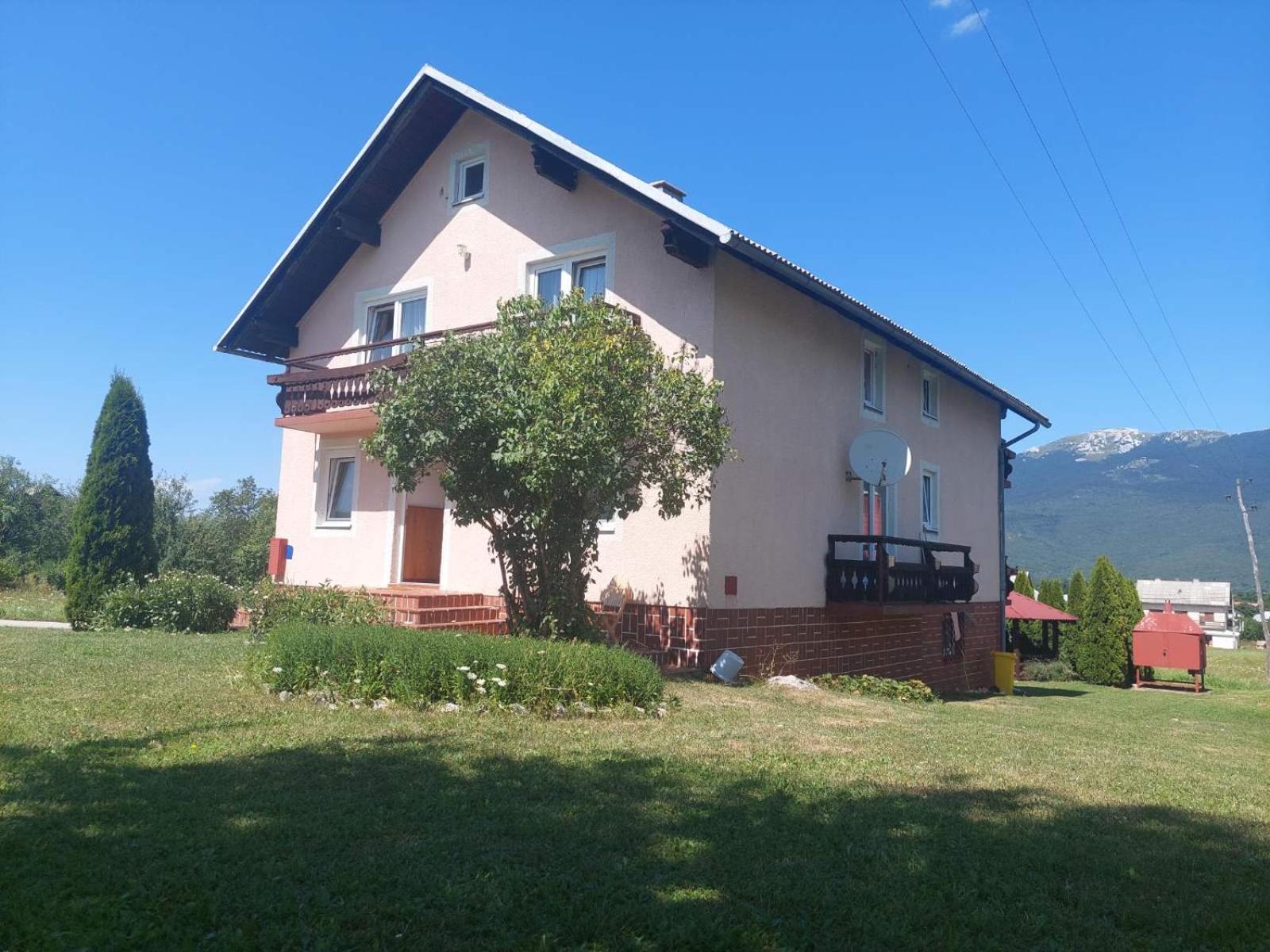 Jelena Hotel Korenica Exterior photo
