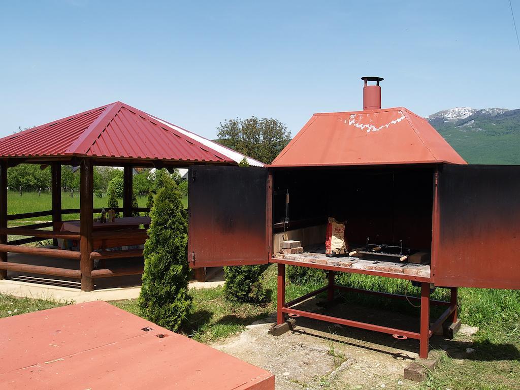 Jelena Hotel Korenica Exterior photo