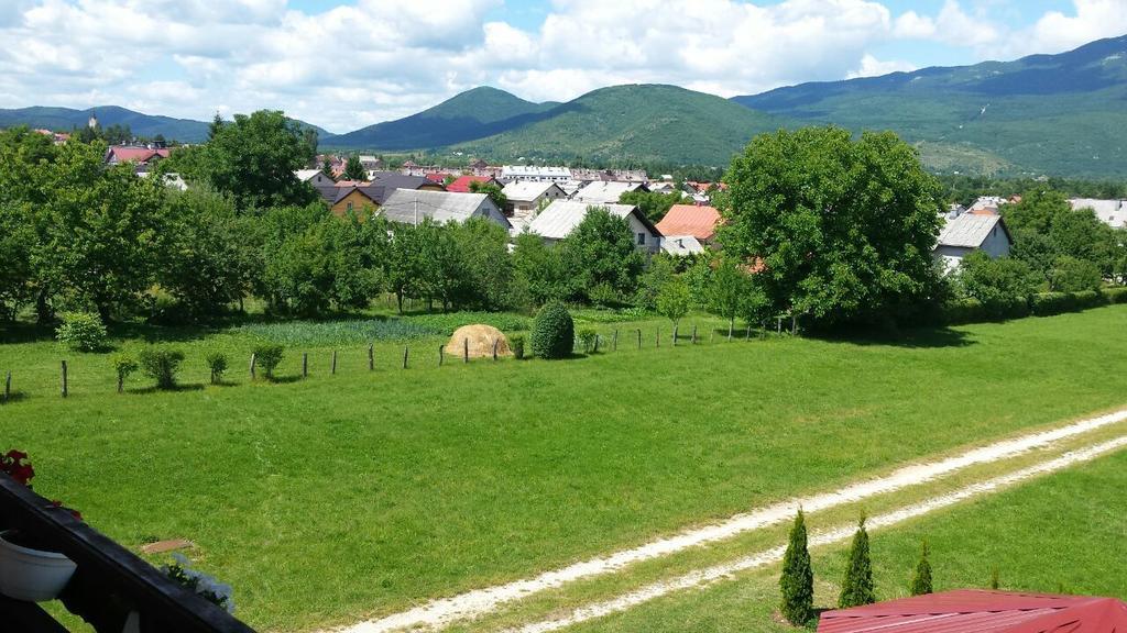 Jelena Hotel Korenica Exterior photo