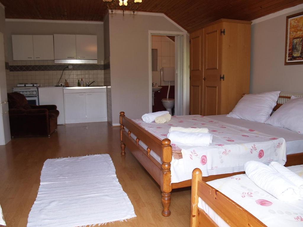 Jelena Hotel Korenica Room photo